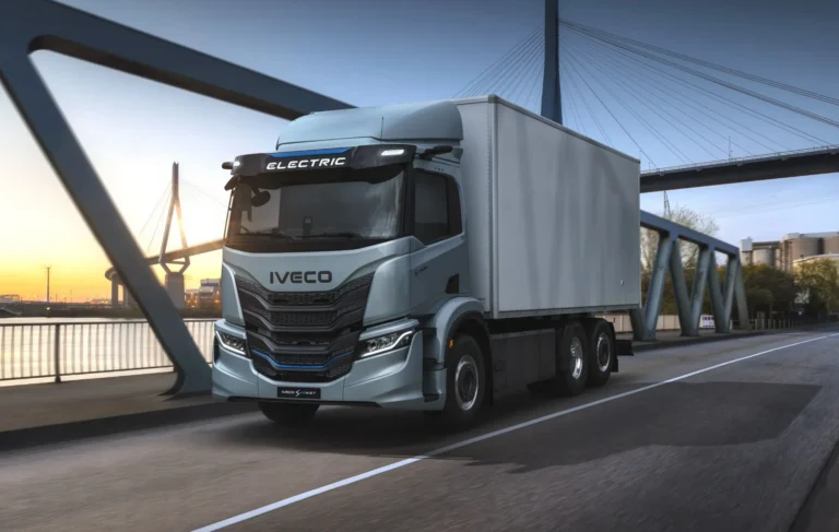 Ontdek de nieuwe IVECO S-eway bij Gregoor uit Herentals en Balen, nu volledig in elektrische versie.